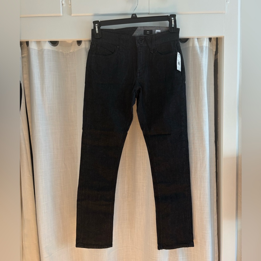 Volcom NWT Dark Wash Denim Skinny Low Rise Jeans
